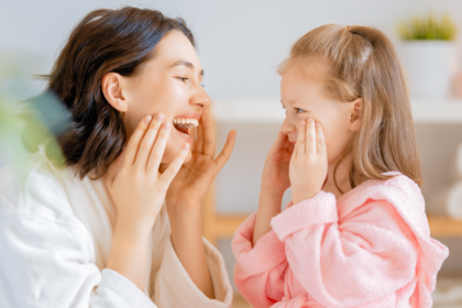 Morning vs. Evening Tailoring Your Sensitive Skin Care Routine for Day and Night